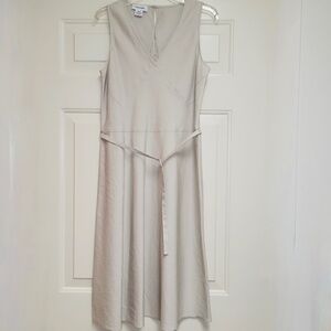 NBW - Calvin Klein Sleeveless A-line V-Neck Belted Cream Midi Dress (10P)